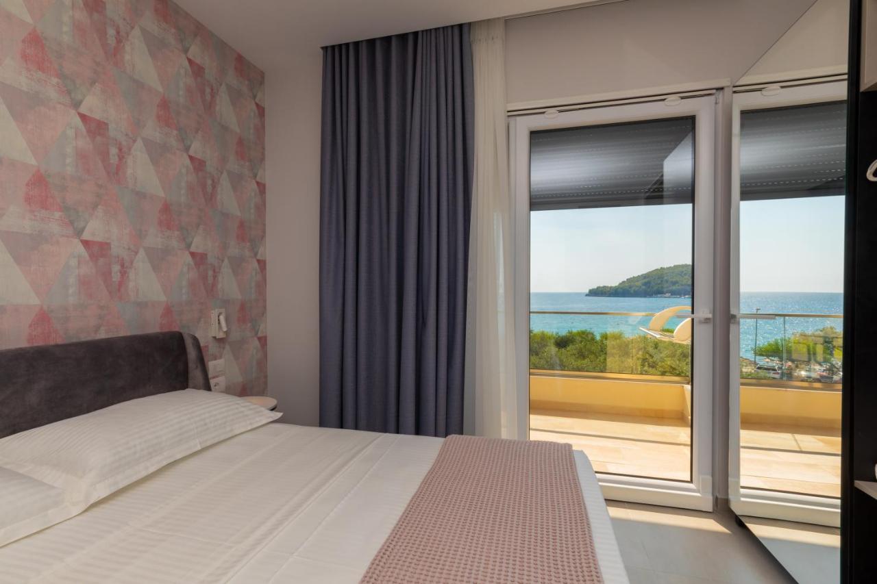 Corallo Rooms Himare Exterior photo